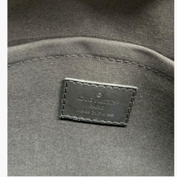 Louis Vuitton Segur MM Satchel - Picture 9 of 10